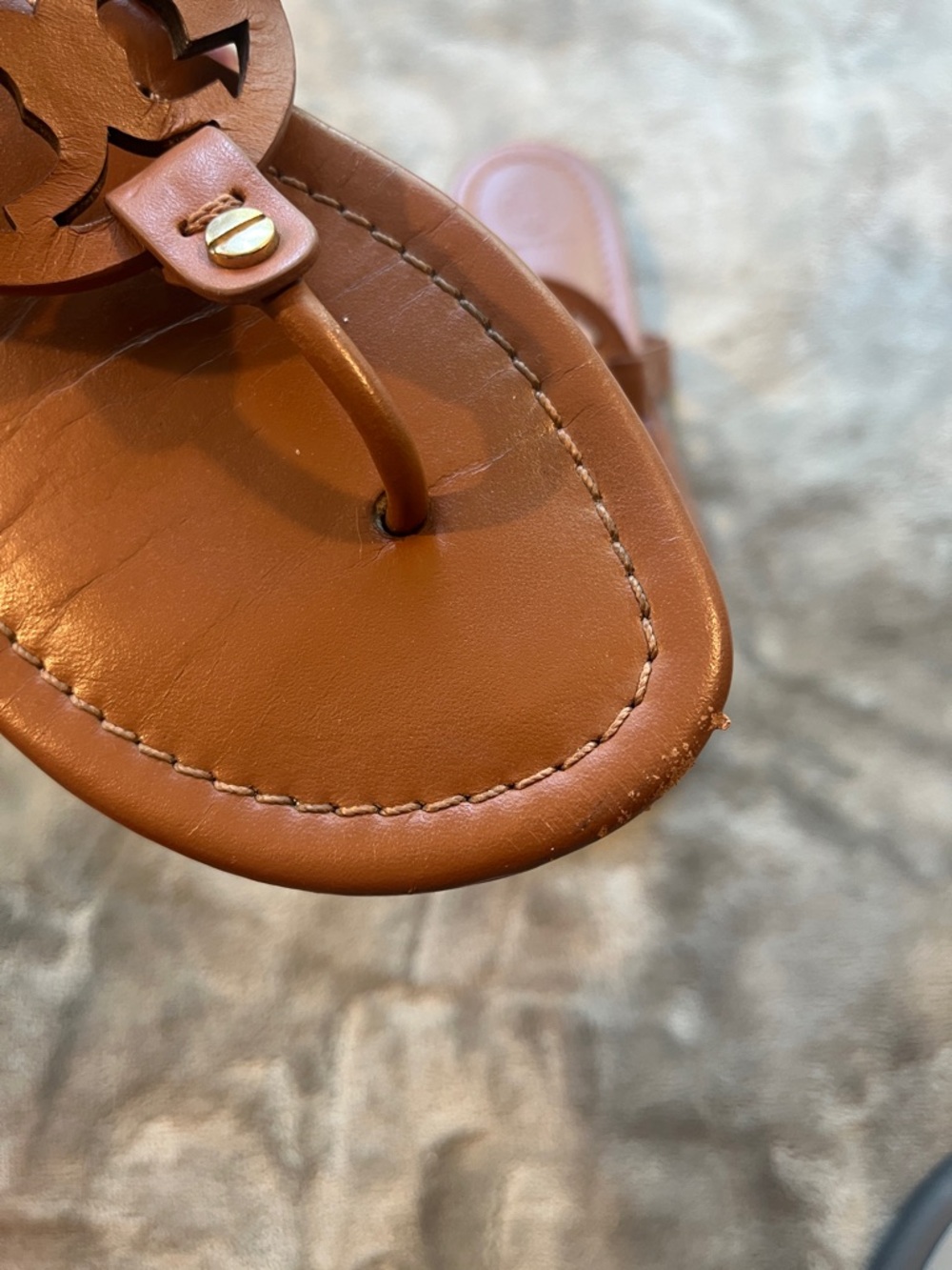 Tory Burch Tan Leather Logo Thong Sandals - Picture 4 of 9